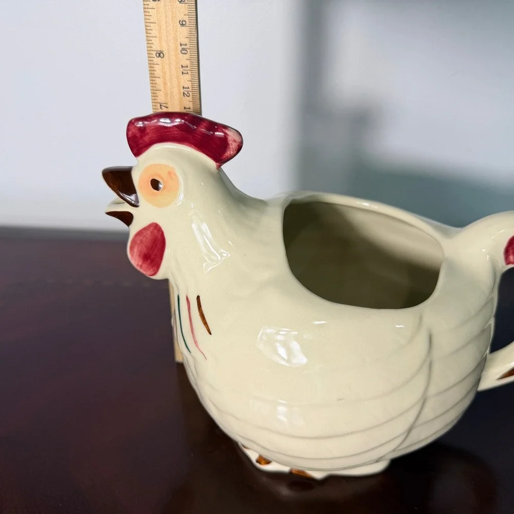 Shawnee Pottery this vintage